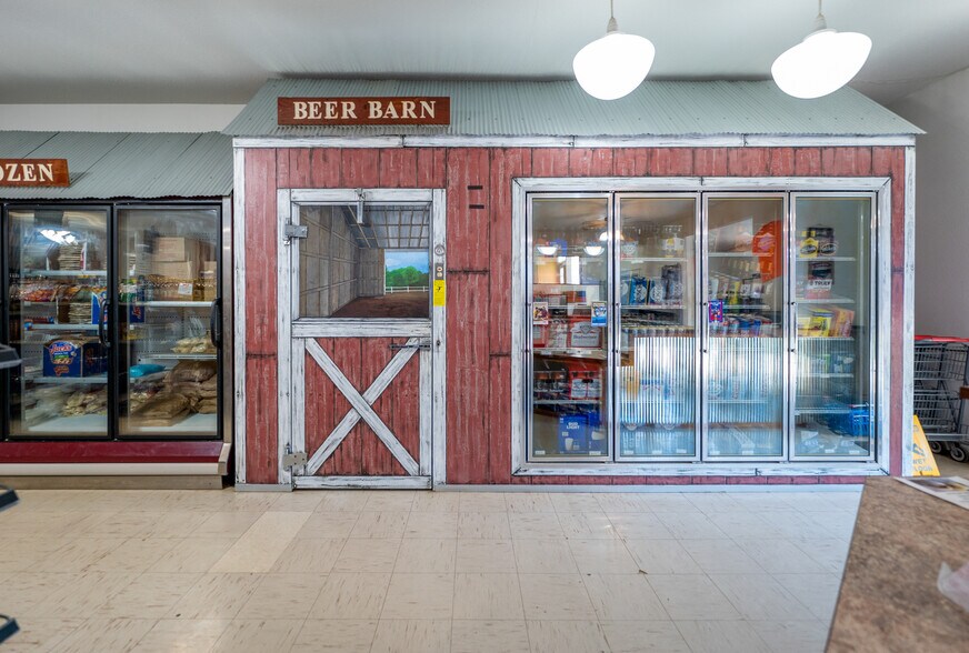 More Photos Of 4634 Highway 185, New Haven Freestanding For Sale