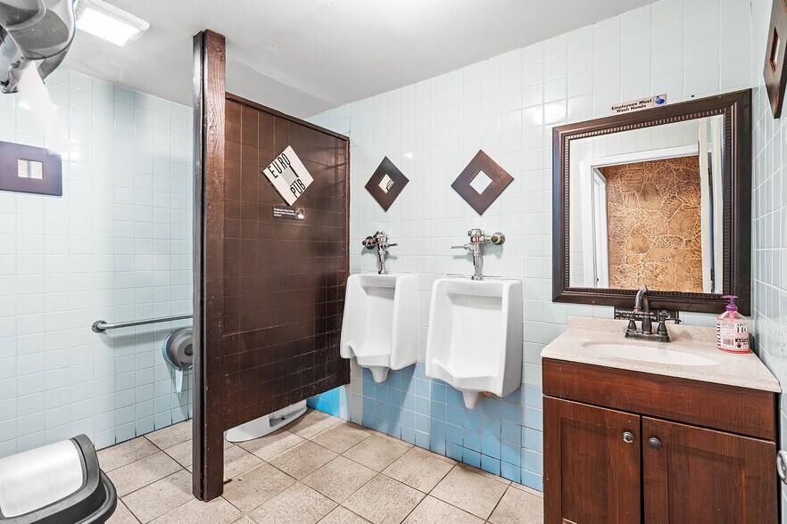 More Photos Of 631 Schuyler Ave, Kearny Apartments For Lease
