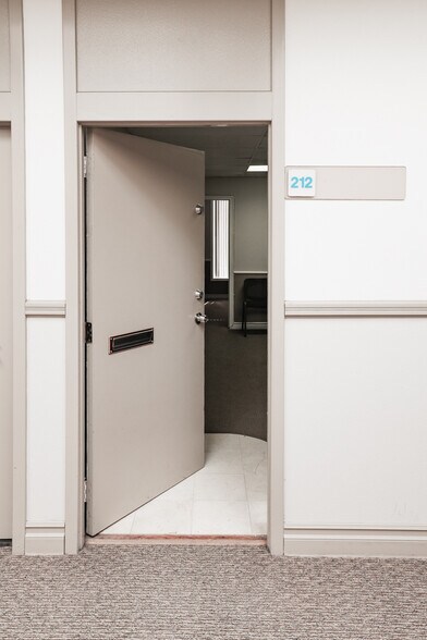 More Photos Of 1800 E Garry Ave, Santa Ana Office For Sale