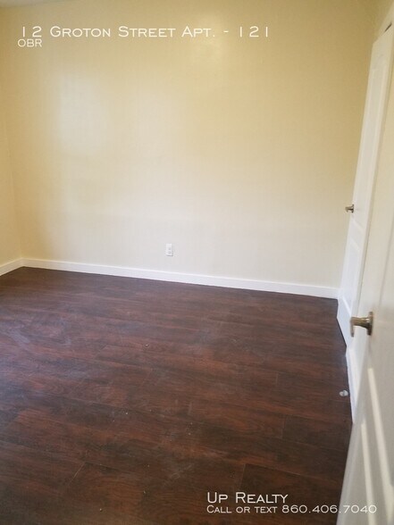 More Photos Of 12-16 Groton St, Hartford Apartments For Sale
