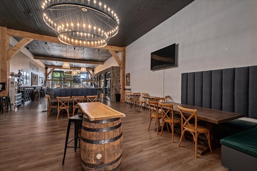 More Photos Of 114 S Broad St, Monroe General Retail For Sale