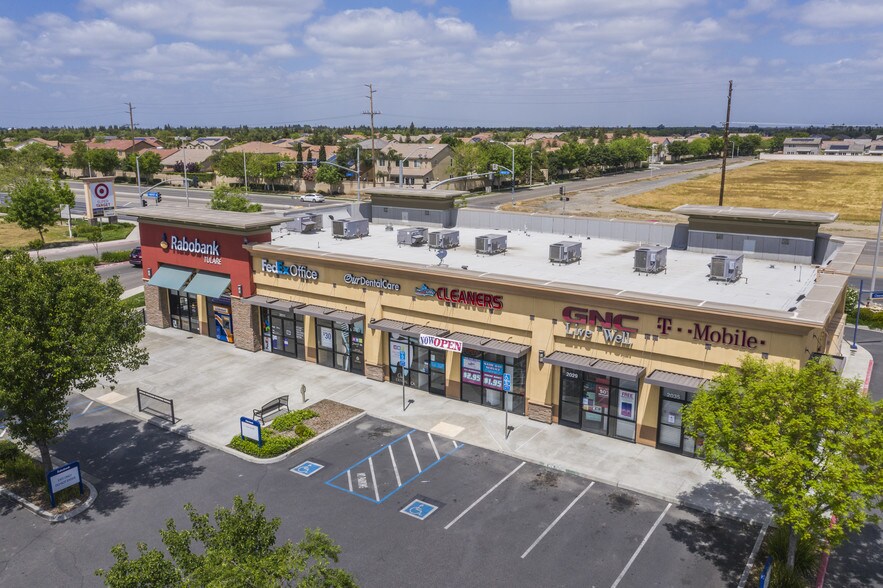 Primary Photo Of SWC Mooney Blvd & Prosperity Ave, Tulare Unknown For Lease