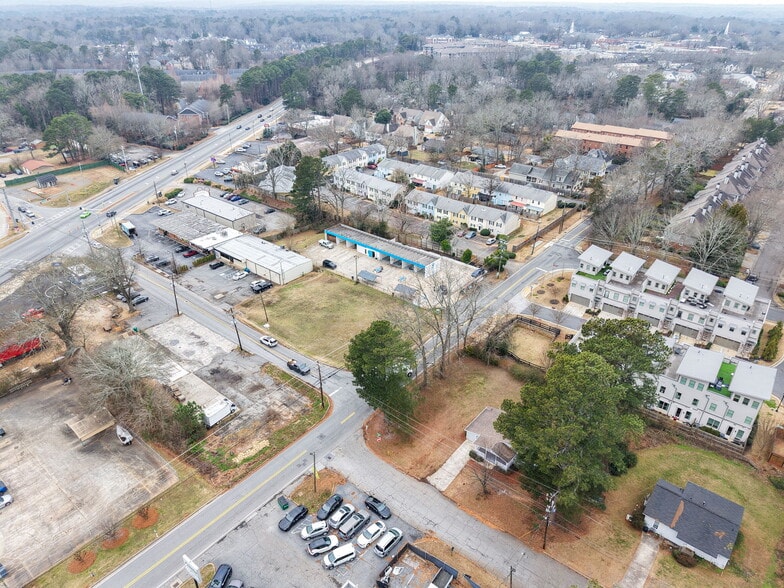 More Photos Of 1651 Donna Lynn Dr, Smyrna Office For Sale