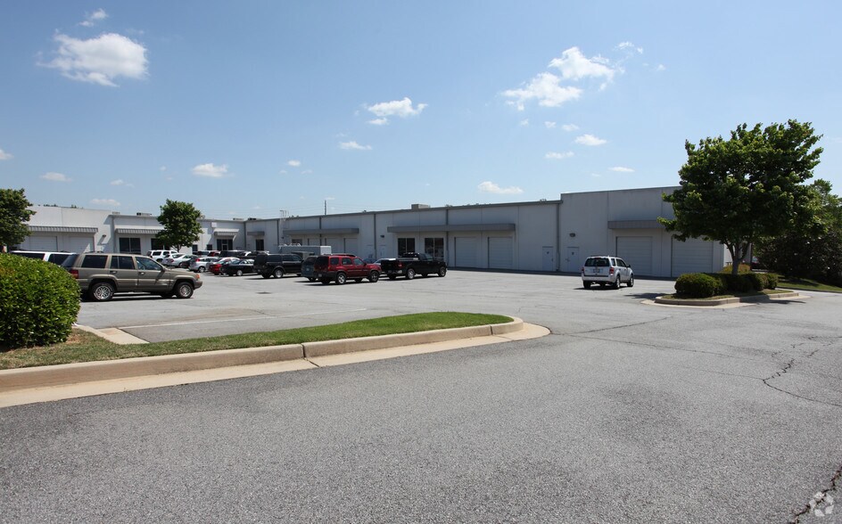 More Photos Of 576 Sigman Rd NE, Conyers Flex For Lease