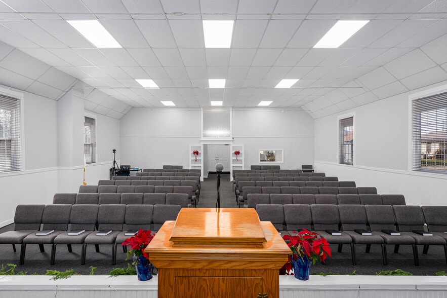 More Photos Of 1025 Maple St, Kingsport Religious Facility For Sale