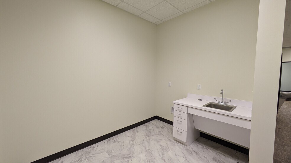 More Photos Of 285 SE Inner Loop, Georgetown Office For Lease