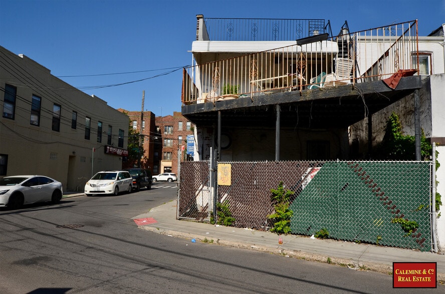 More Photos Of 3139 Coney Island Ave, Brooklyn Storefront Retail Office For Sale
