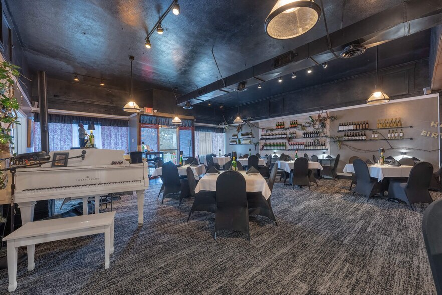 More Photos Of 227 E Cecil St, Springfield Restaurant For Sale