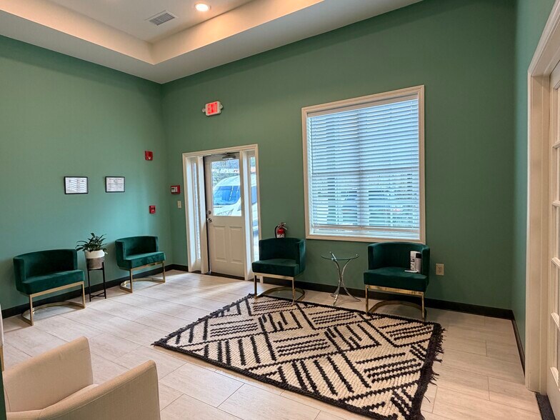 More Photos Of 367 Athens Hwy, Loganville Medical For Lease