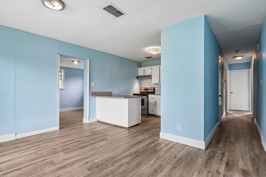 More Photos Of 4821 Shoshone St, Orlando Multifamily For Sale
