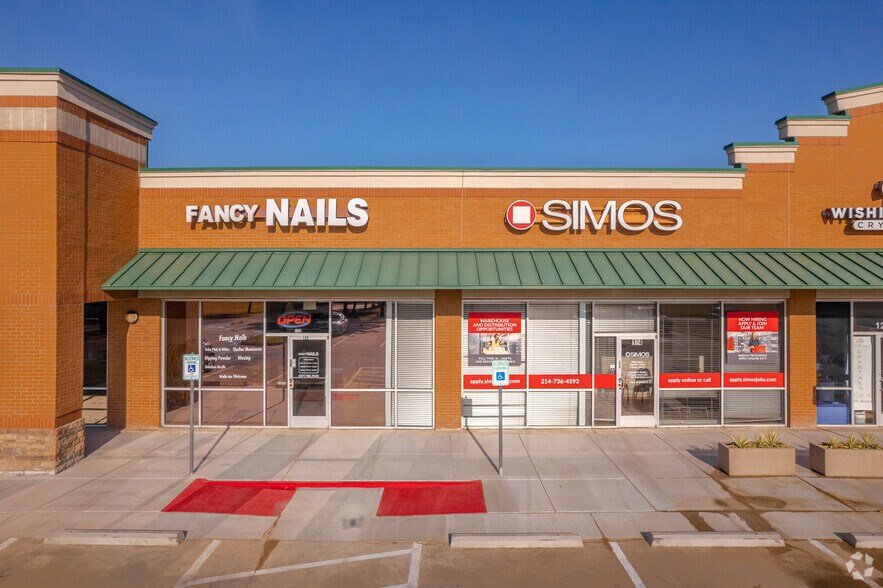 More Photos Of 2122 Rufe Snow Dr, Keller Storefront For Sale