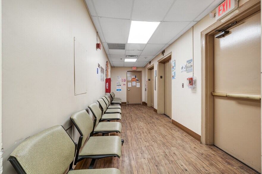 More Photos Of 313 State St, Perth Amboy Office Residential For Lease