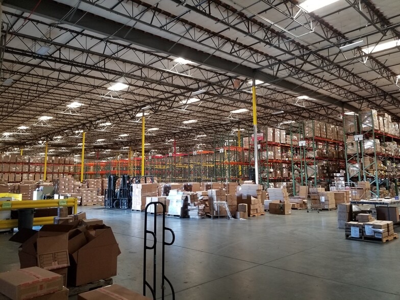 More Photos Of 13500 Marlay Ave, Fontana Warehouse For Lease