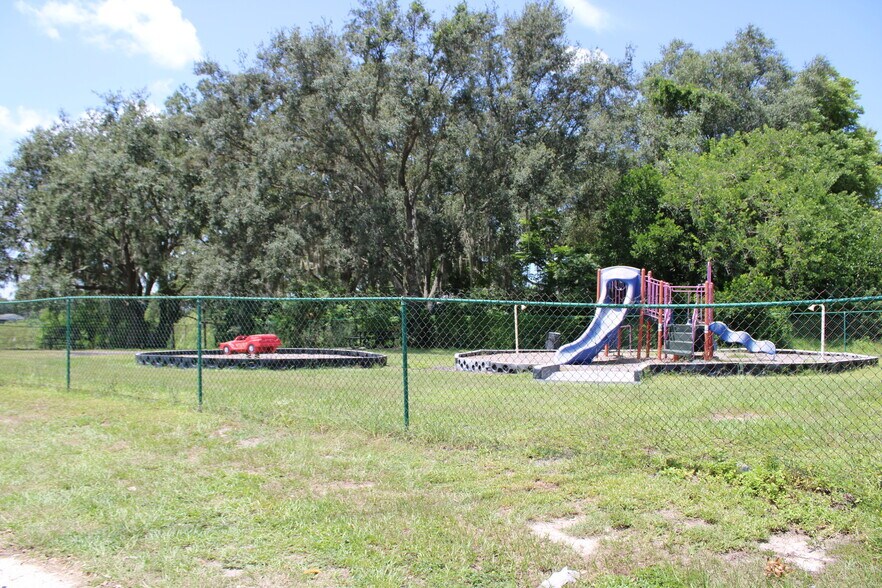 More Photos Of , Lake Wales Office For Sale