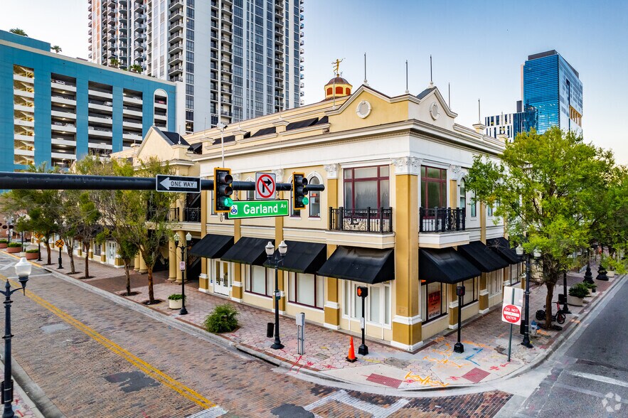 More Photos Of 122 W Pine St, Orlando Coworking Space