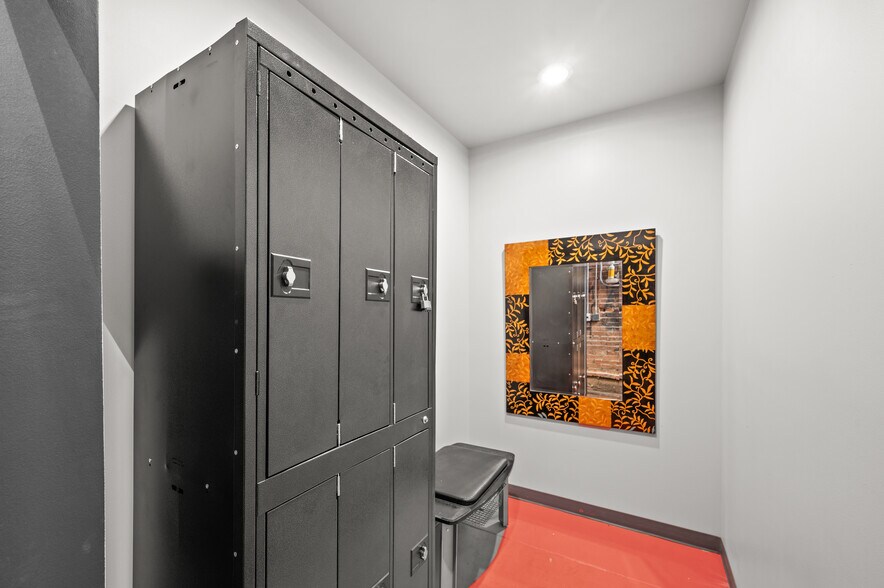 More Photos Of 150 E 800 S, Salt Lake City Storefront Retail Office For Sale