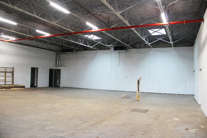 More Photos Of 92 S Moger Ave, Mount Kisco Storefront Retail Office For Lease