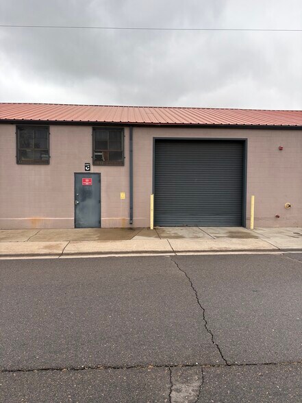 More Photos Of 4200 Milwaukee St, Denver Warehouse For Lease