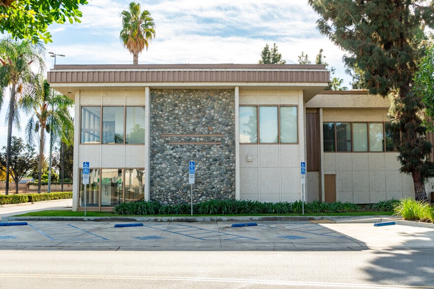 More Photos Of 1215 W Covina Pky, West Covina Medical For Sale