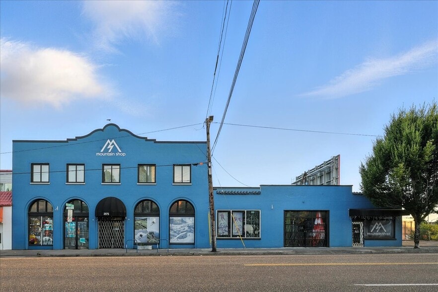 Primary Photo Of 2975 NE Sandy Blvd, Portland Storefront For Sale