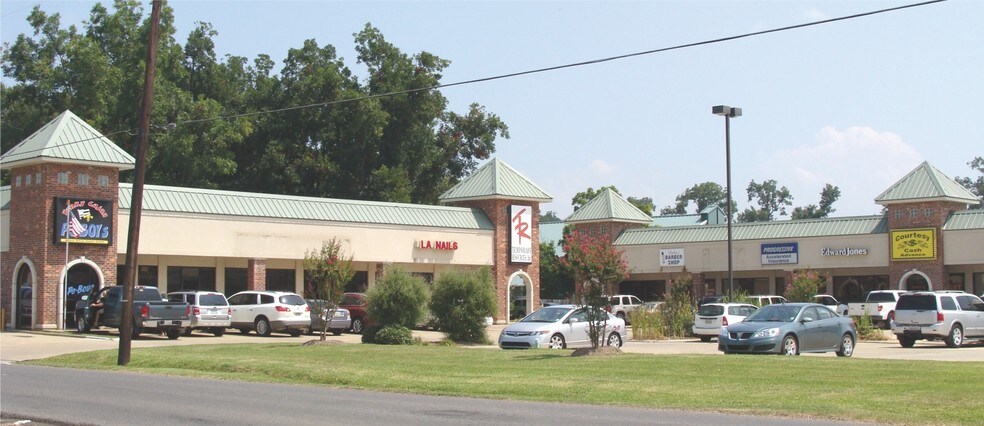 More Photos Of 4508 Coliseum Blvd, Alexandria General Retail For Lease