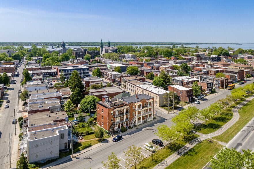 More Photos Of 1265-1275 Rue William-Macdonald, Montréal Apartments For Sale