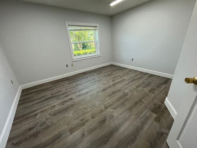 More Photos Of 13910 Fivay Rd, Hudson Medical For Lease