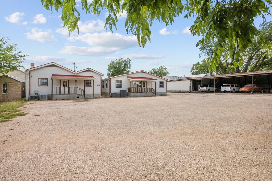 More Photos Of , Fredericksburg Unknown For Sale