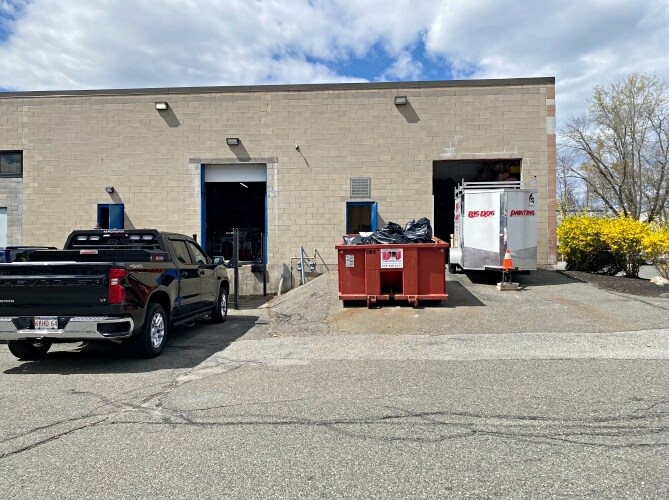More Photos Of 1 Presidential Way, Woburn Light Distribution For Lease
