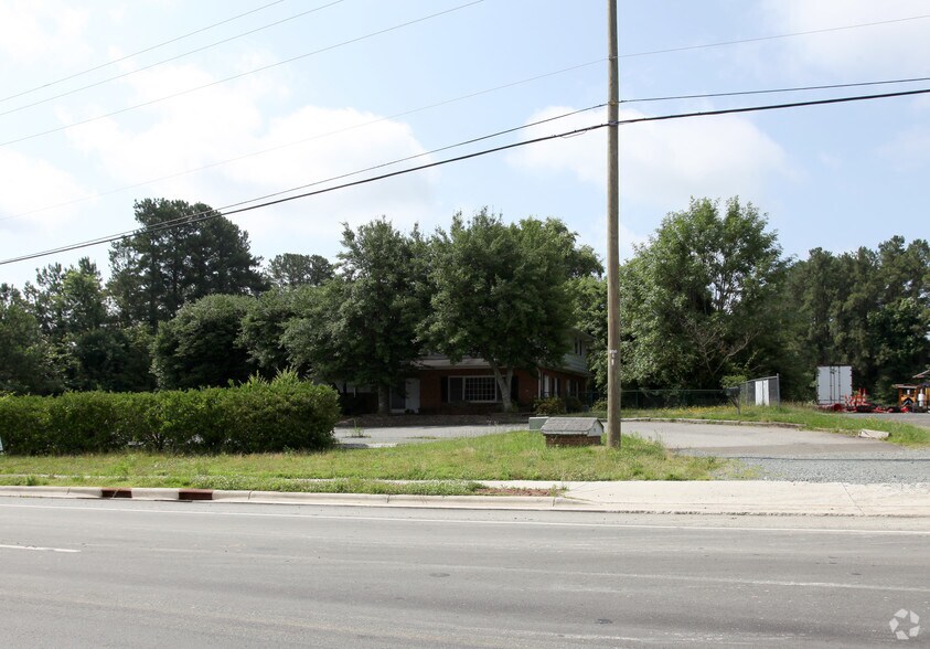 More Photos Of Weaver Dairy Rd @ MLK Jr Blvd, Chapel Hill Land For Sale