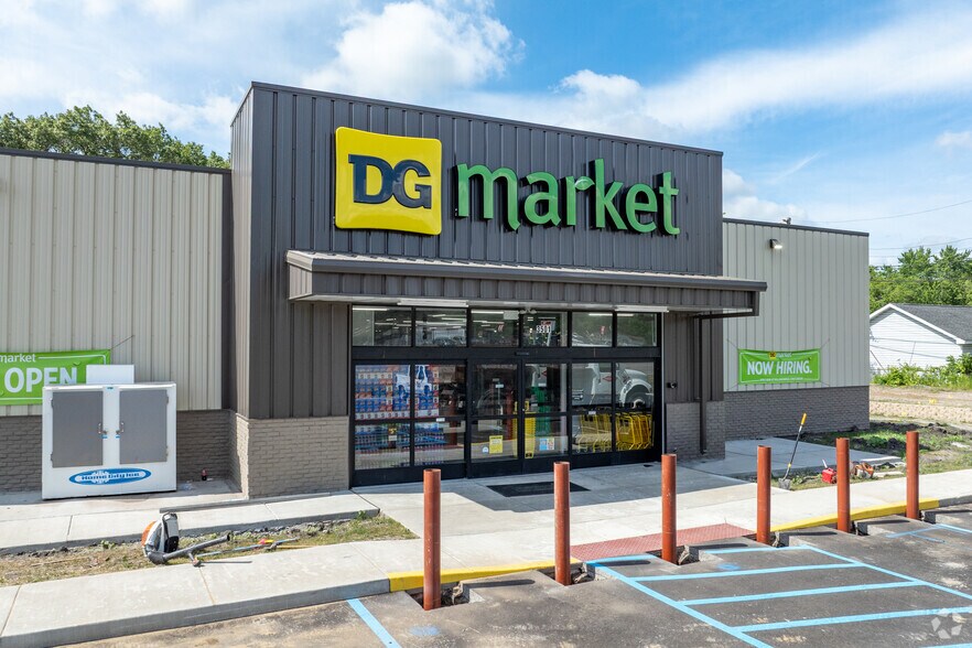 More Photos Of 3501 W 37th Ave, Hobart Convenience Store For Sale