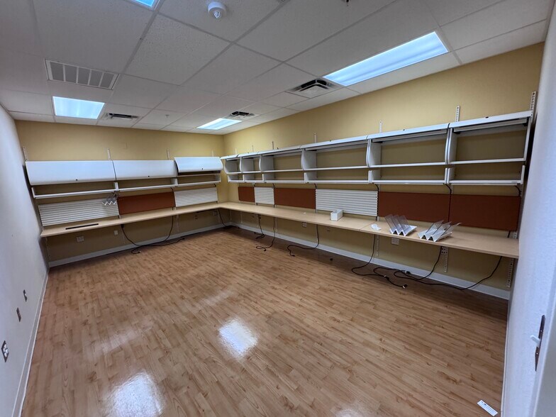 More Photos Of 5901 US Highway 27 S, Sebring Medical For Lease