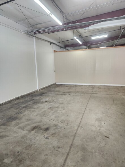 More Photos Of 11811 Upham St, Broomfield Warehouse For Lease
