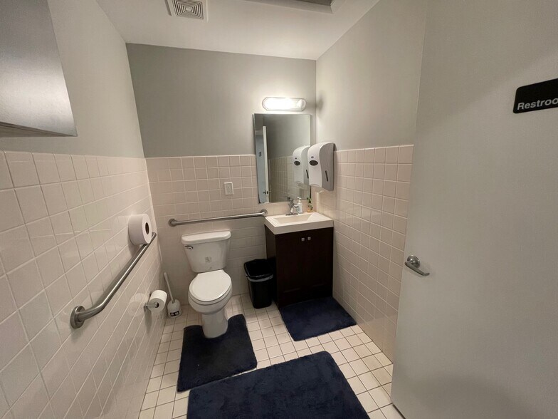 More Photos Of 7737 N University Dr, Tamarac Medical For Sale