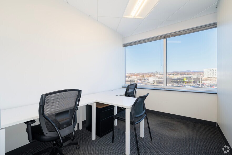 More Photos Of 1020 Rue Bouvier, Québec Coworking Space