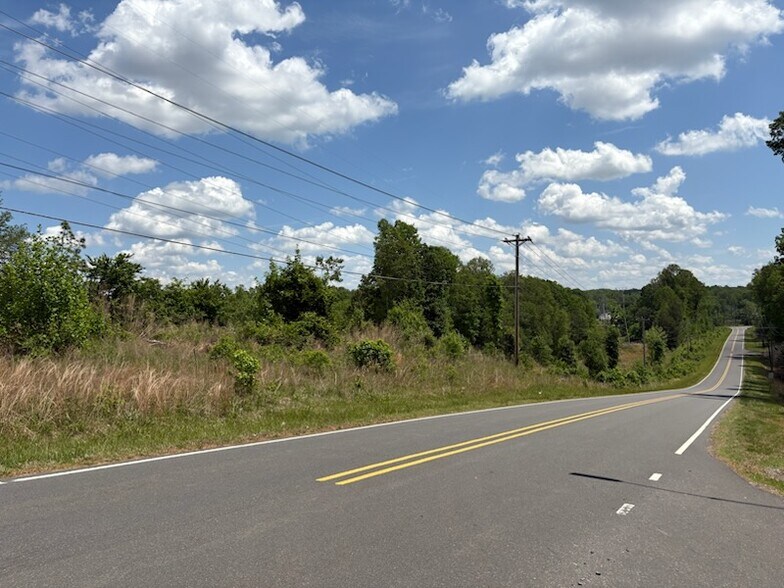 More Photos Of 385 Memorial Dr, Roxboro Land For Sale