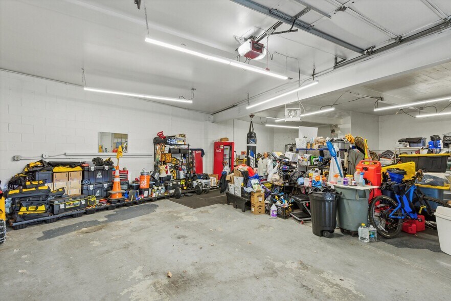 More Photos Of 153-163 Bala Ave, Bala Cynwyd Movie Theatre For Sale