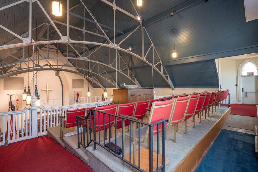 More Photos Of 295 Arch St, New Britain Religious Facility For Sale