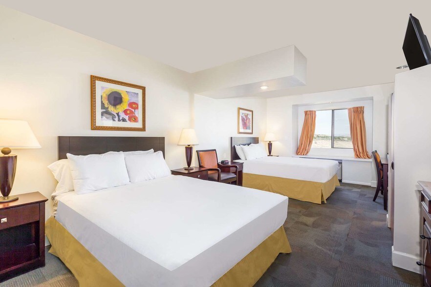 More Photos Of 1640 W AZ-260 Hwy, Camp Verde Hotel For Sale