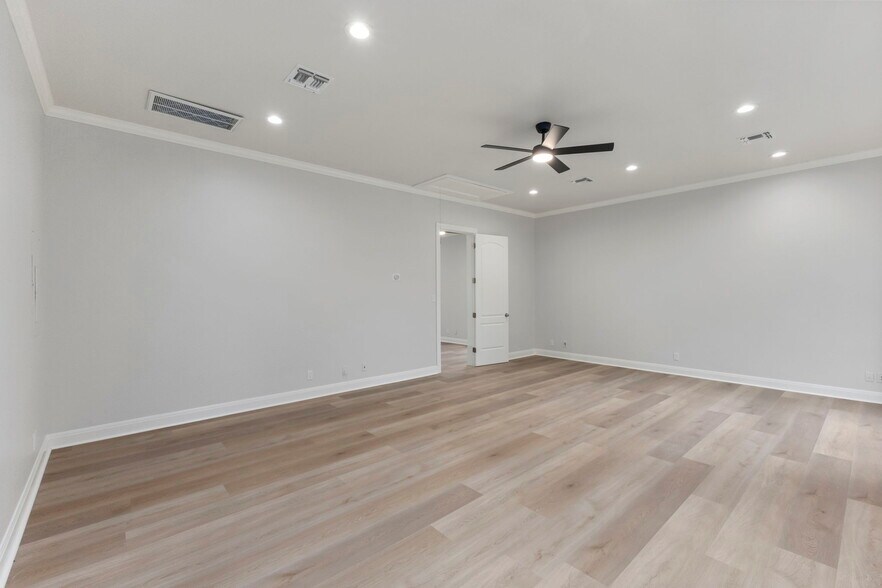 More Photos Of 26807 W IH-10, Fair Oaks Land For Sale