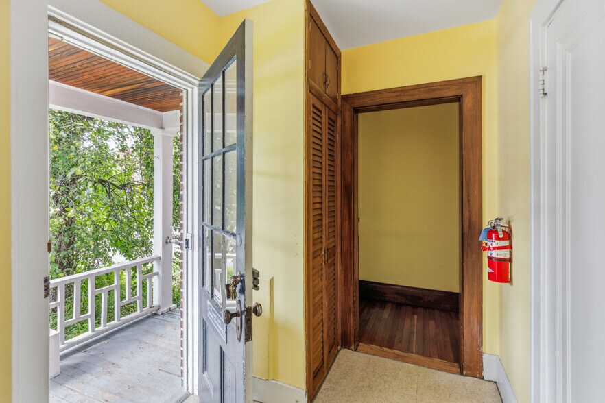 More Photos Of 93 Roxbury St, Keene Office For Sale