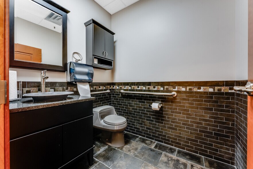 More Photos Of 6-10 Canyon Rd, Morgantown Loft Creative Space For Sale