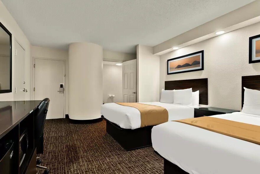 More Photos Of 2855 Old Austin Peay Hwy, Memphis Hotel For Sale