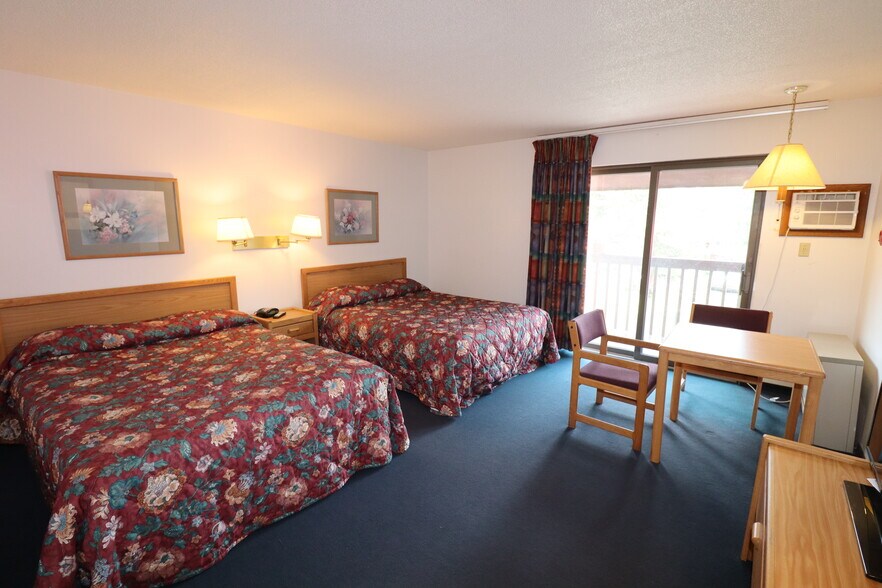 More Photos Of 9966 N State Road 27, Hayward Hotel For Sale