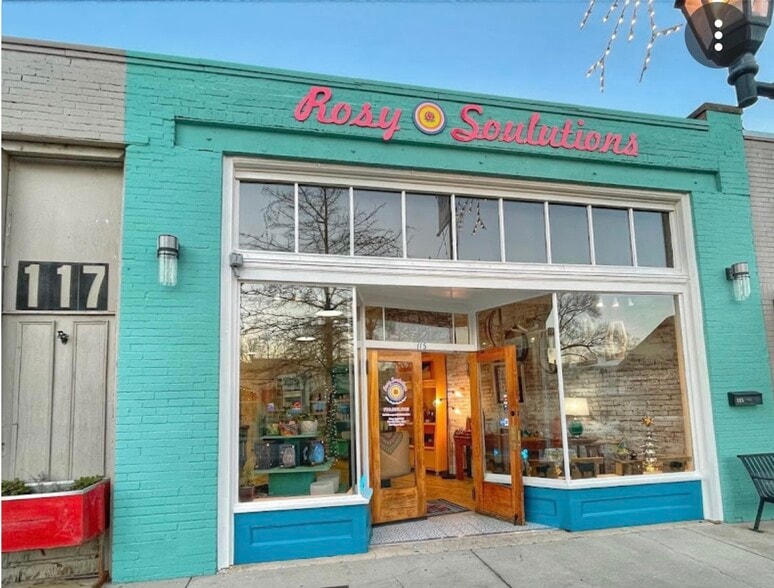 Primary Photo Of 115 Gordon St, Chickamauga Storefront For Sale