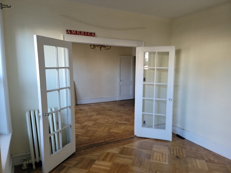 More Photos Of 1349 57th St, Brooklyn Apartments For Sale