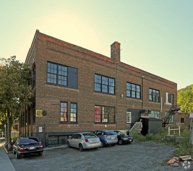 More Photos Of 468 Cumberland Ave, Hamilton Office For Sale