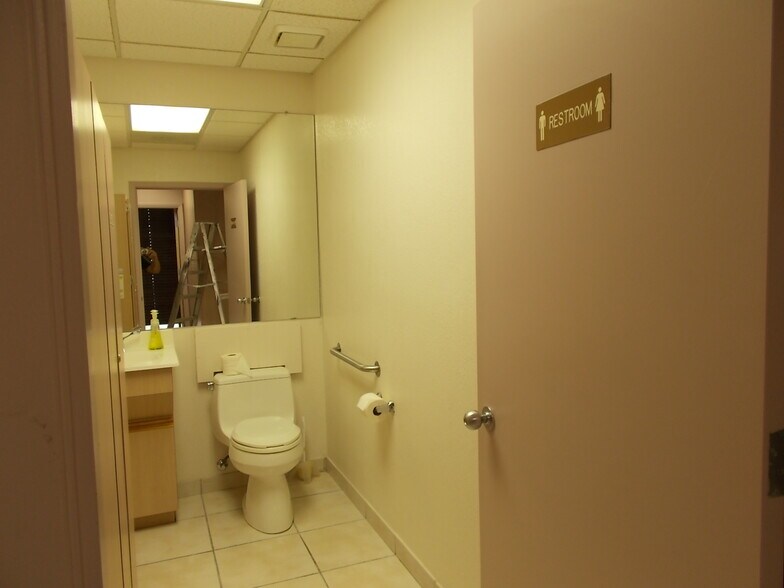 More Photos Of 2058 S Dobson Rd, Mesa Office For Lease