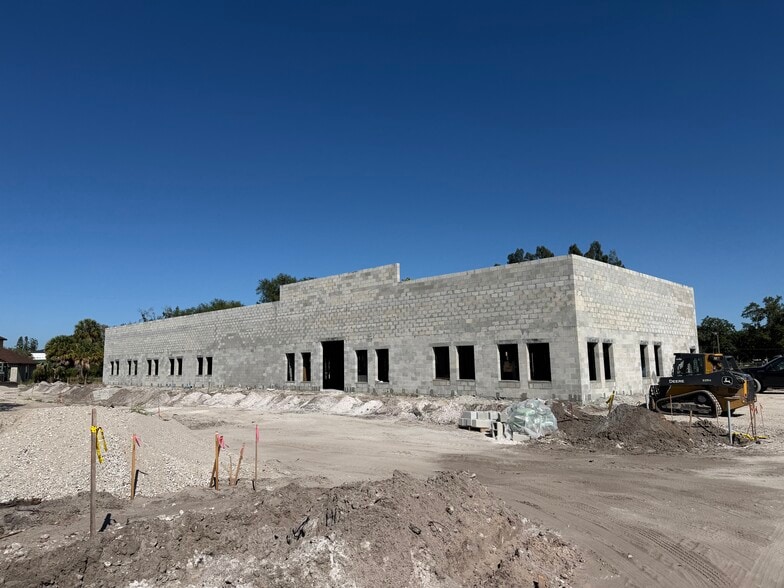 More Photos Of 6204 Interbay Blvd, Tampa General Retail For Lease