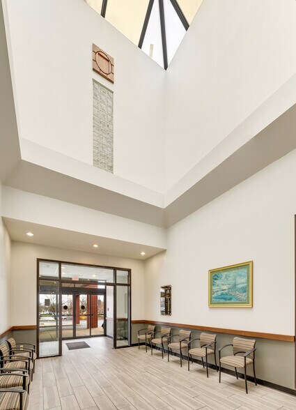 More Photos Of 6570 Stage Rd, Bartlett Medical For Lease